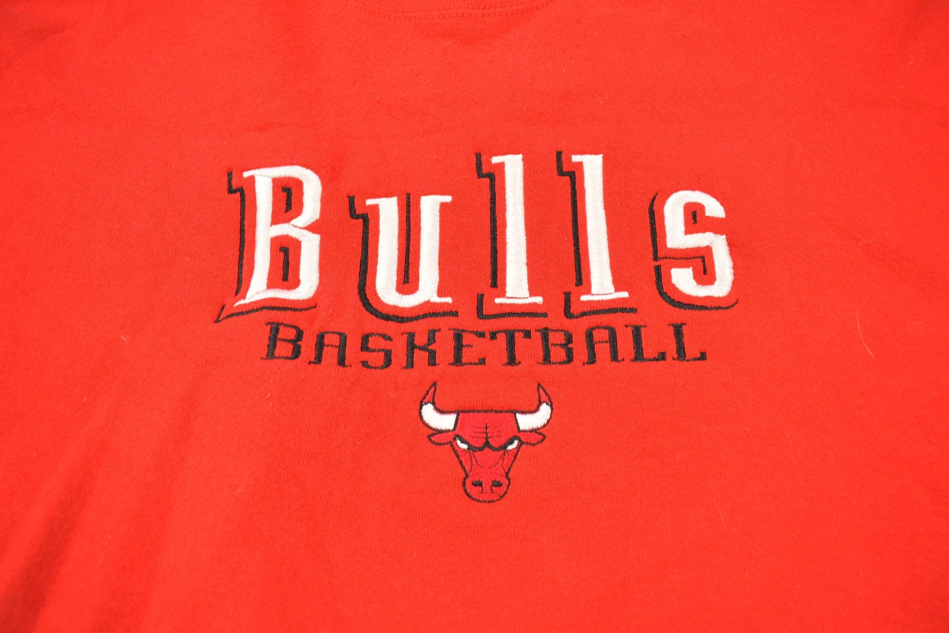 Vintage 1990s Chicago Bulls NBA Heavyweight Crewneck Sweatshirt Men's XL from propervintagecanada