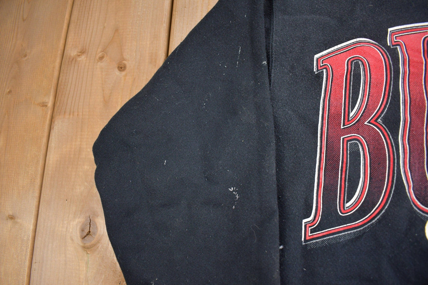 Vintage 1990s Chicago Bulls NBA Logo 7 Crewneck Sweatshirt Men's Medium from propervintagecanada