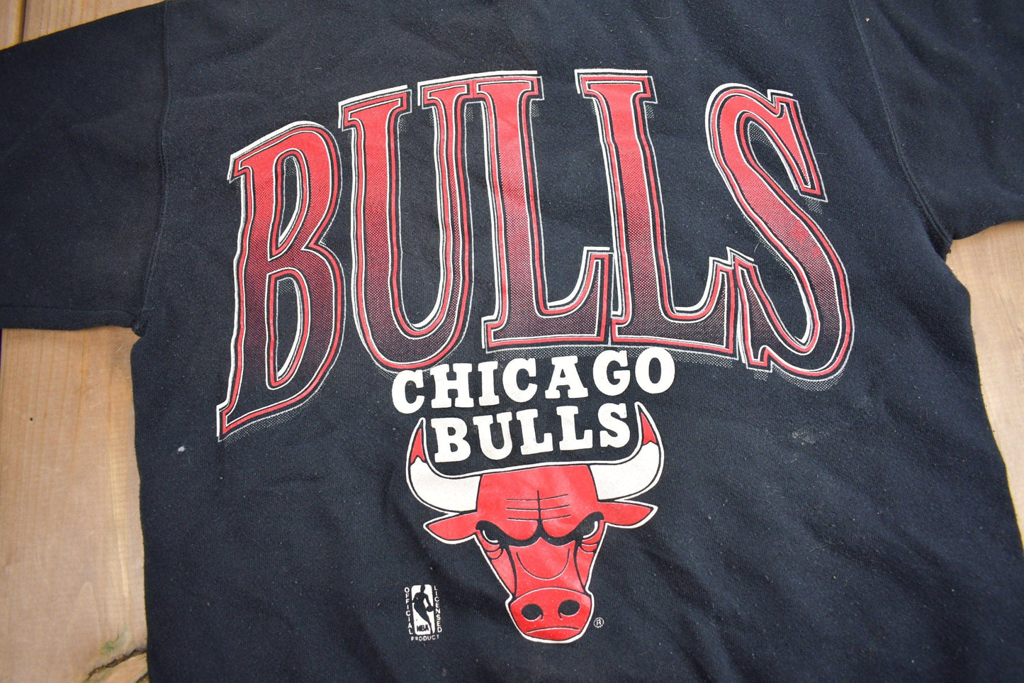 Vintage 1990s Chicago Bulls NBA Logo 7 Crewneck Sweatshirt Men's Medium from propervintagecanada