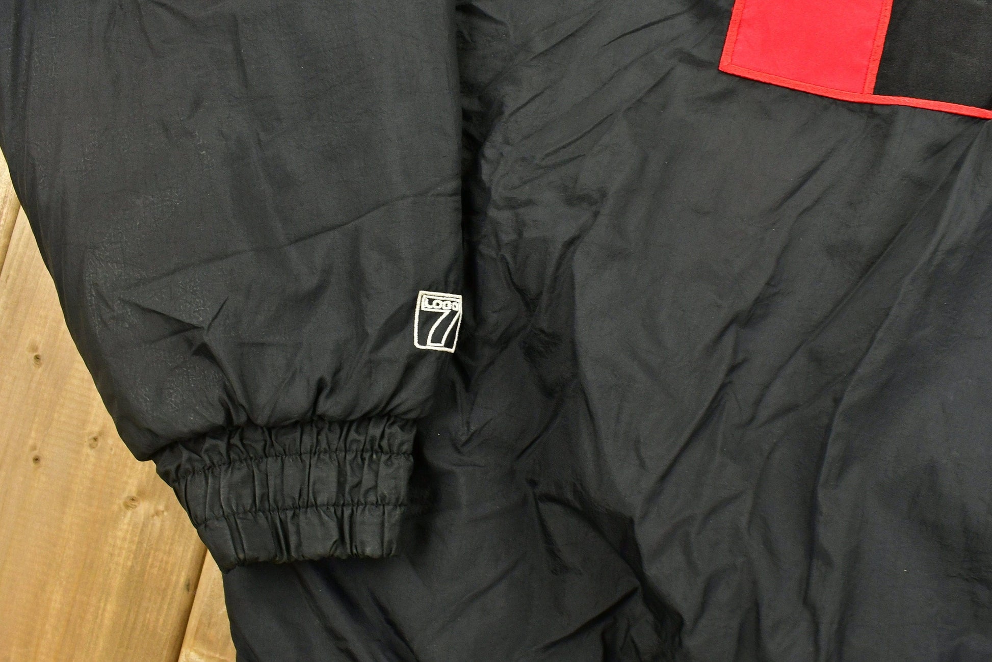 Vintage 1990s Chicago Bulls NBA Logo 7 Windbreaker Men's 2XL from propervintagecanada