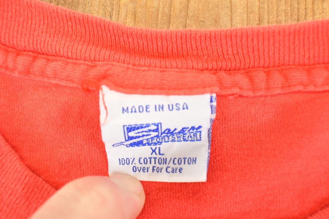 Vintage 1990s Chicago Bulls NBA T-Shirt Men's XL from propervintagecanada