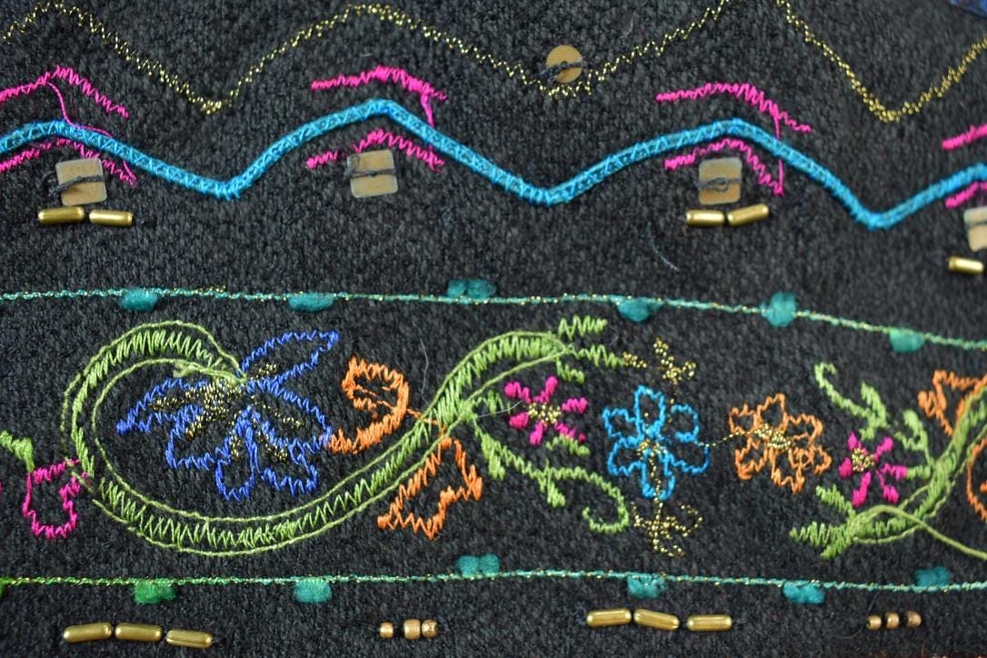 Vintage 1990s Chico's Embroidery Cardigan Sweater Women's Large from propervintagecanada