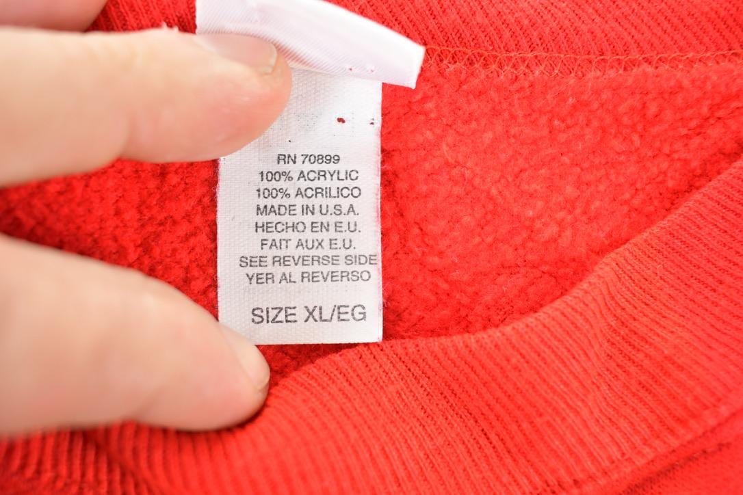 Vintage 1990s Christmas On Main Street AOP Crewneck Sweatshirt Mens L from propervintagecanada