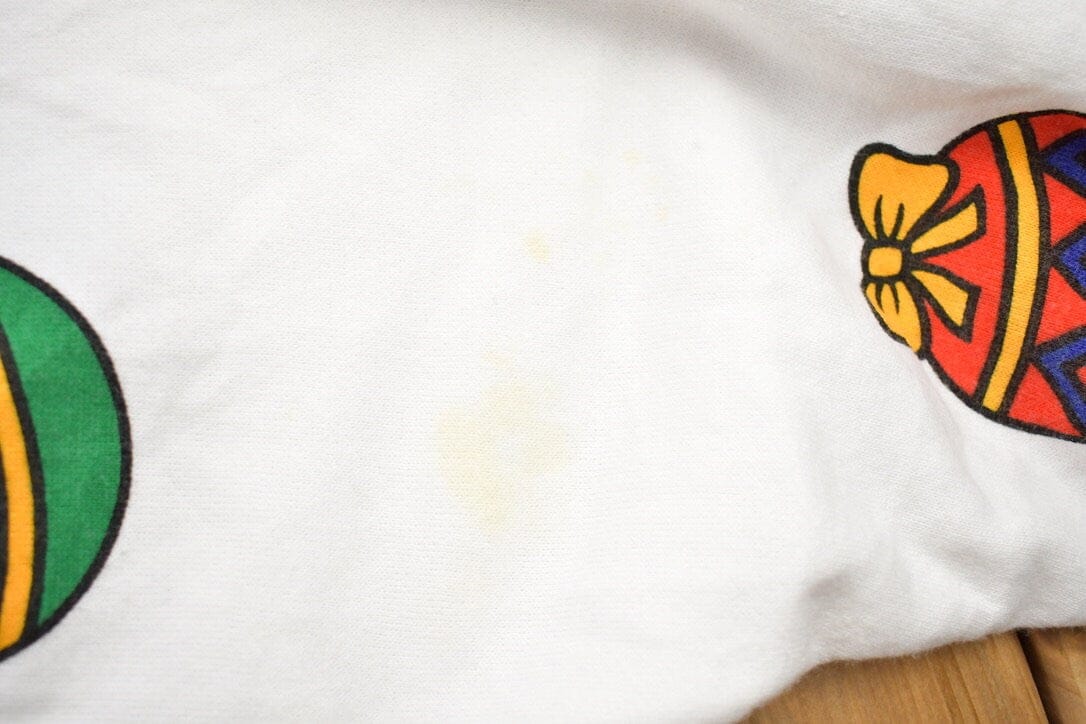 Vintage 1990s Christmas Ornament Theme Sweater Men's 2XL from propervintagecanada