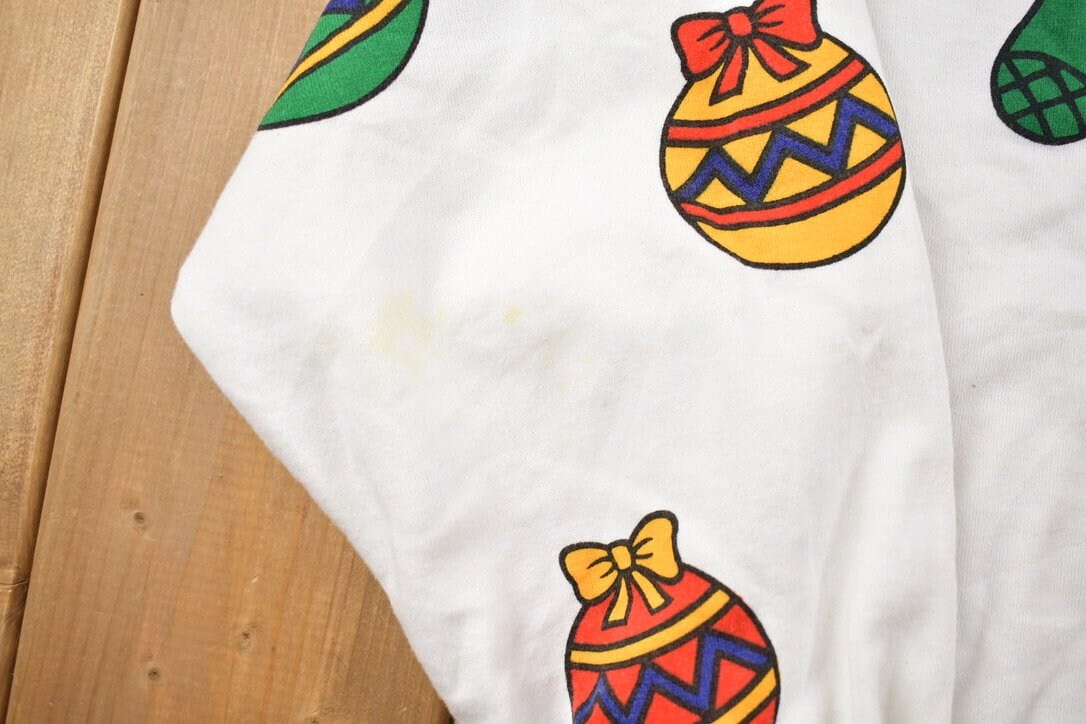 Vintage 1990s Christmas Ornament Theme Sweater Men's 2XL from propervintagecanada