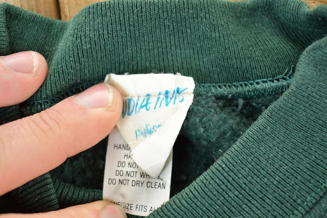 Vintage 1990s Christmas Teddy Bear Souvenir Crewneck Sweatshirt Made In USA Men's XL from propervintagecanada