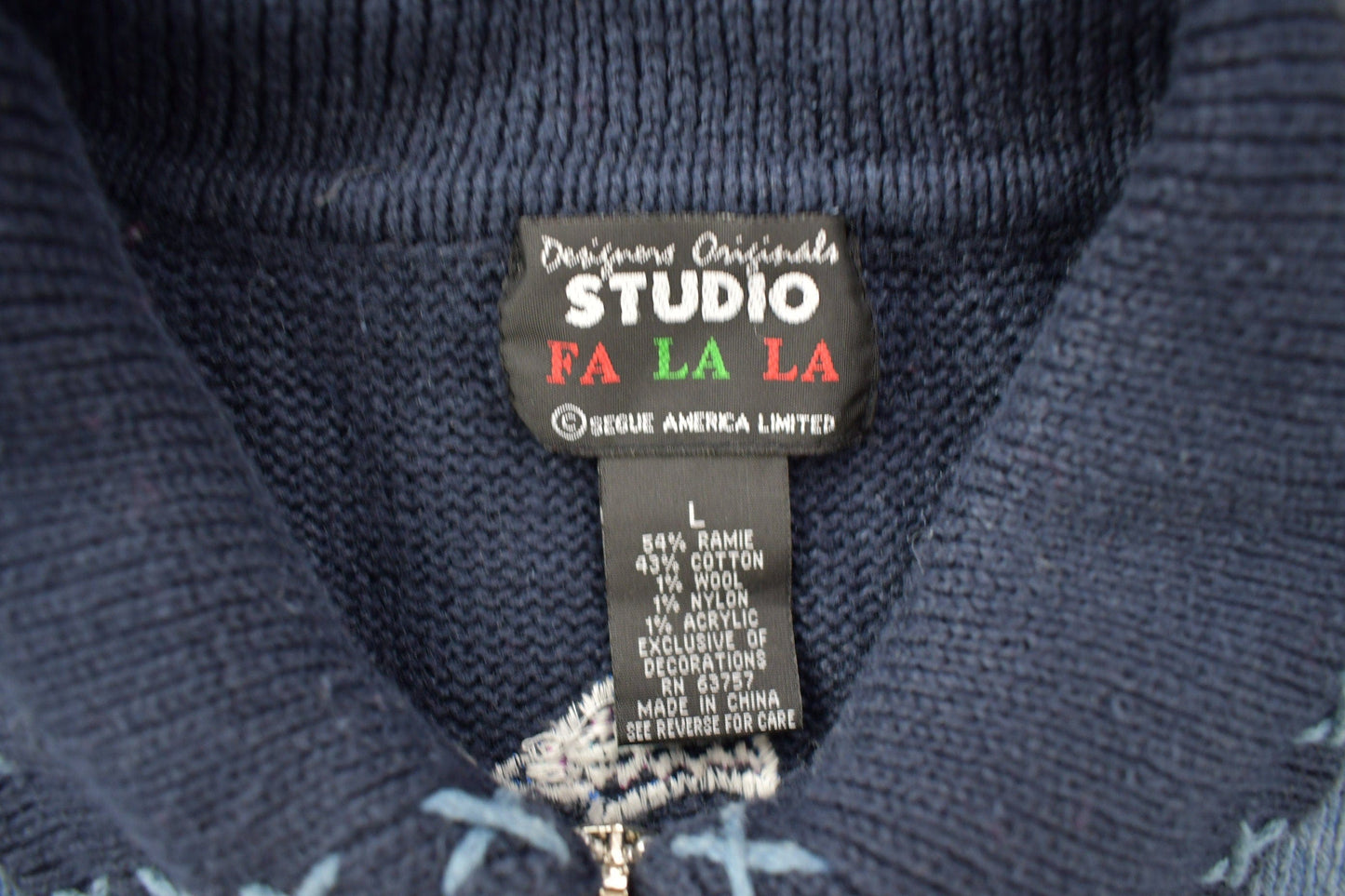 Vintage 1990s Christmas Theme Cut N Sew Sweater Men's Large from propervintagecanada