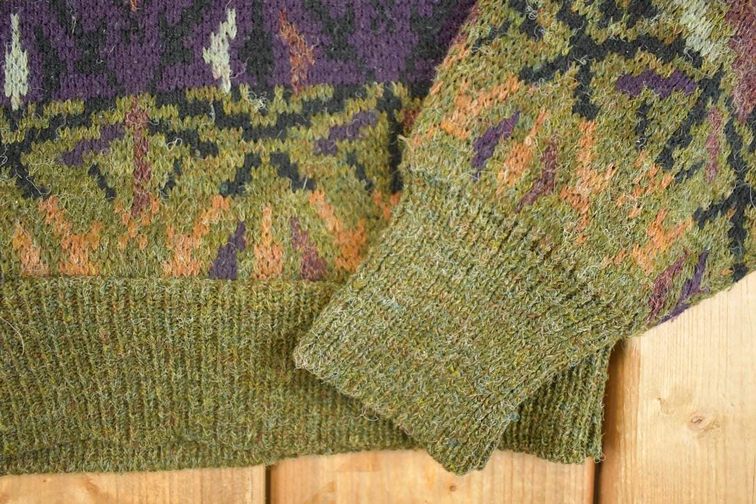 Vintage 1990s Christopher Barnes International Knit Crewneck Sweater Women's L Cropped from propervintagecanada