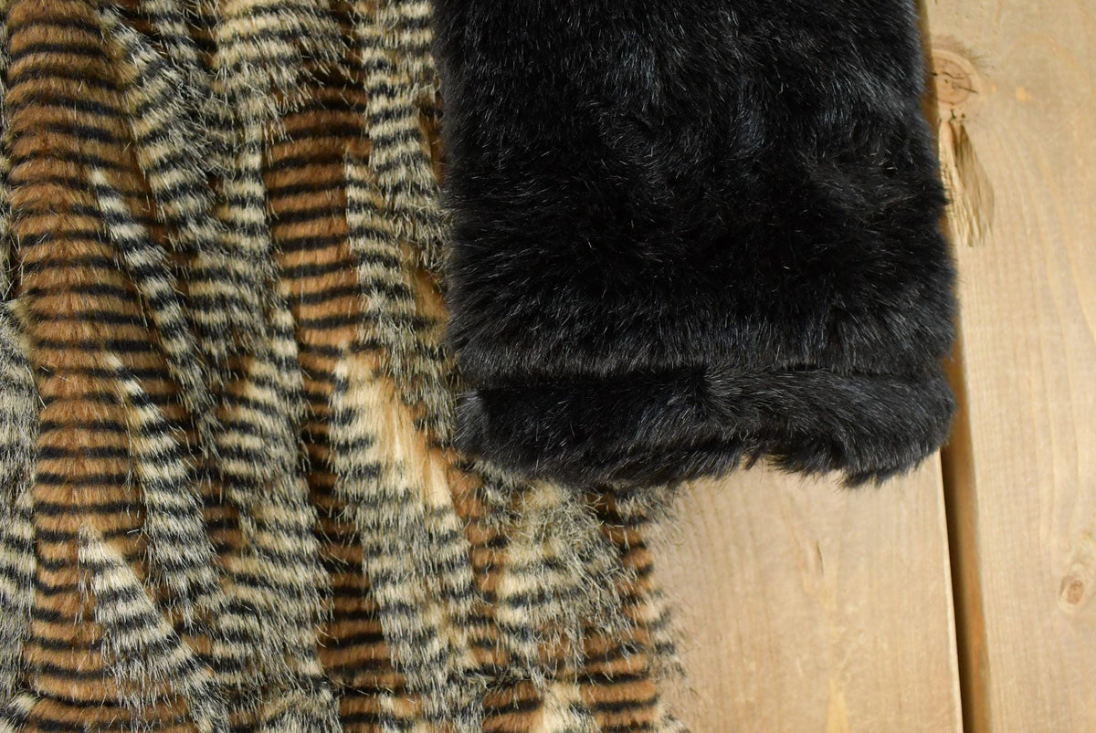 Vintage 1990s Cindy Burke Abstract Faux Fur Jacket Women's XL from propervintagecanada