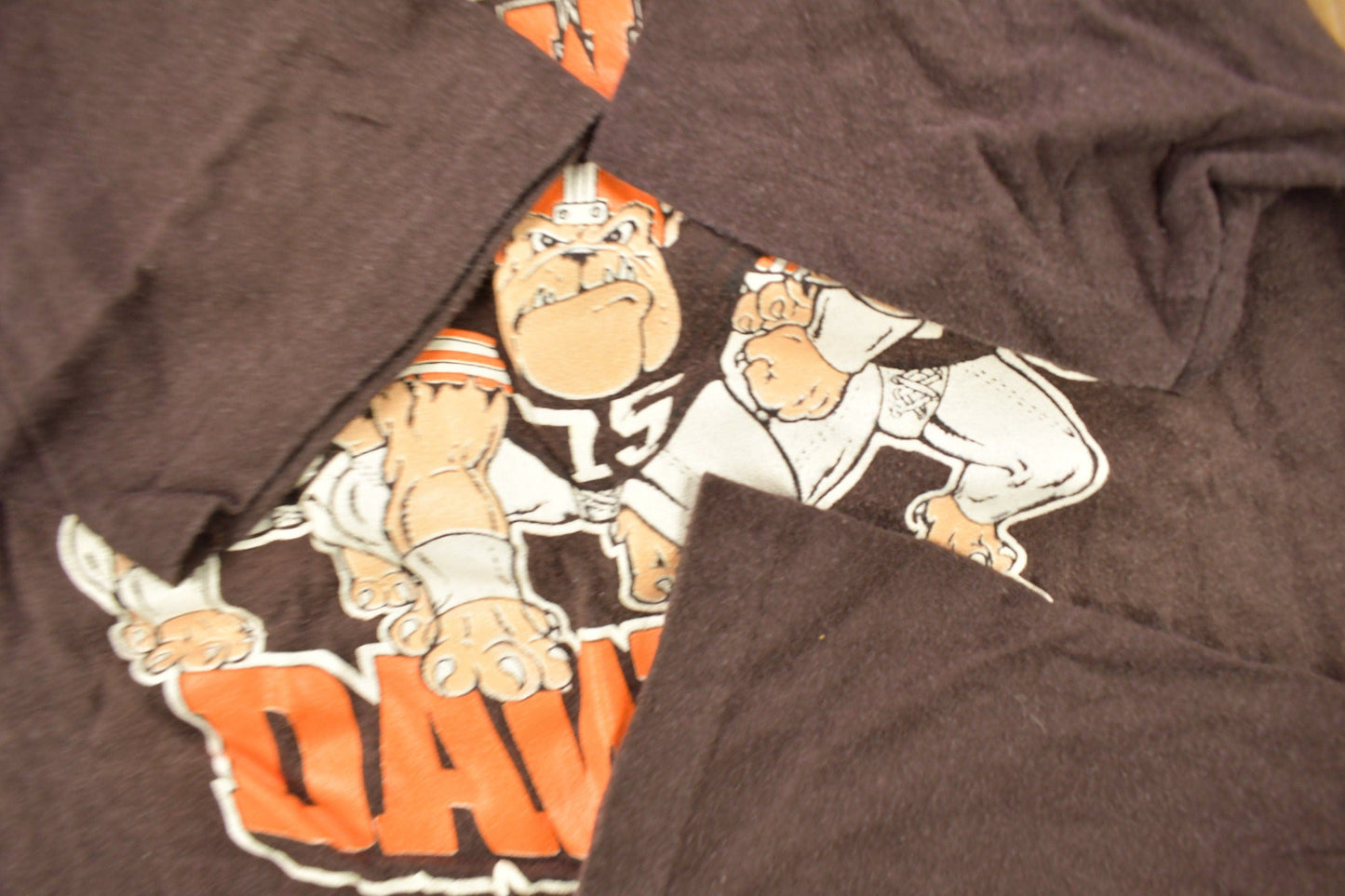 Vintage 1990s Cleveland Browns Dawgs NFL Graphic T-Shirt Youth L from propervintagecanada