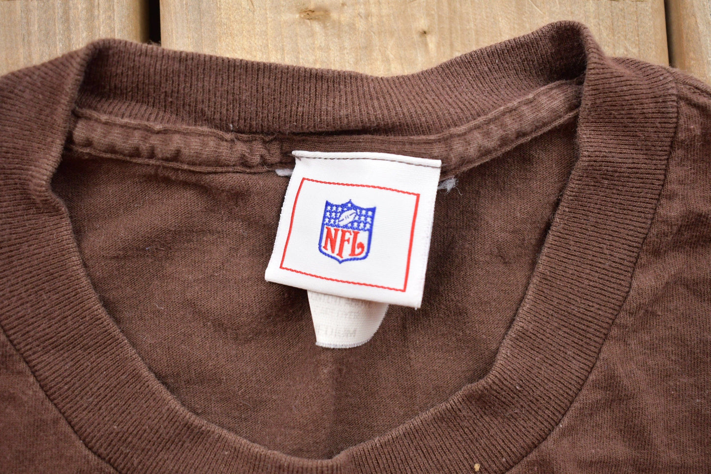 Vintage 1990s Cleveland Browns Football NFL Graphic T Shirt Men's Large from propervintagecanada