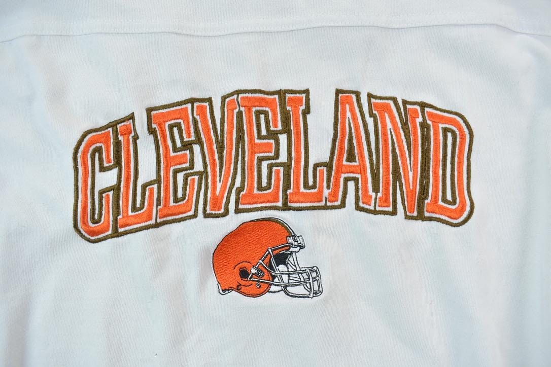 Vintage 1990s Cleveland Browns NFL Crewneck Men's XL from propervintagecanada