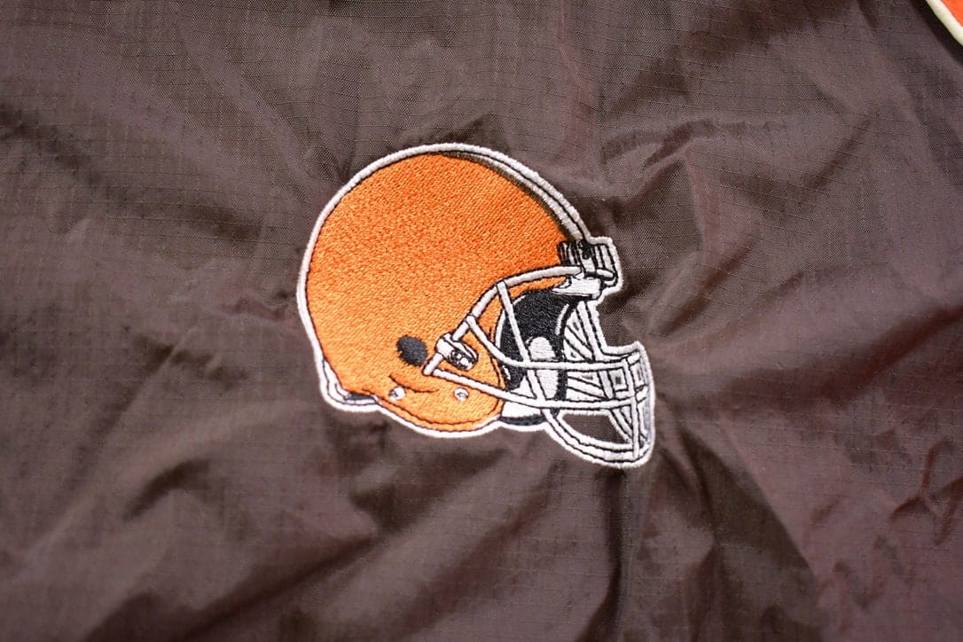 Vintage 1990s Cleveland Browns NFL Game Day Embroidered Windbreaker Men's XL from propervintagecanada