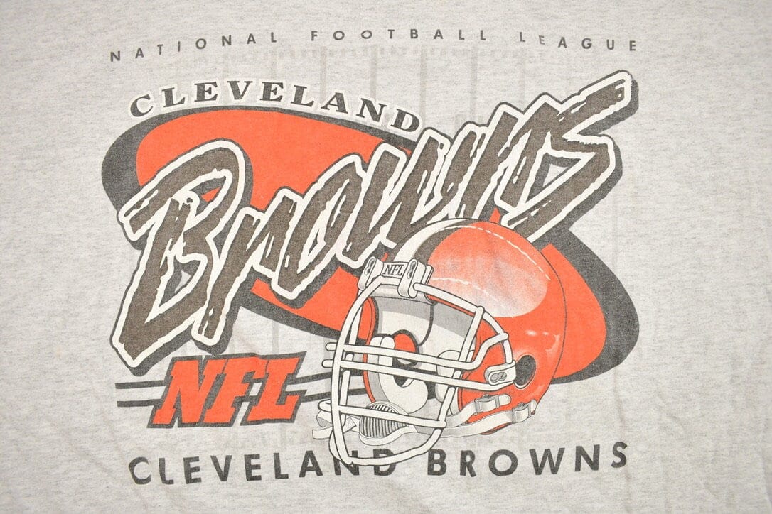 Vintage 1990s Cleveland Browns NFL Graphic T-Shirt Men's 2XL from propervintagecanada