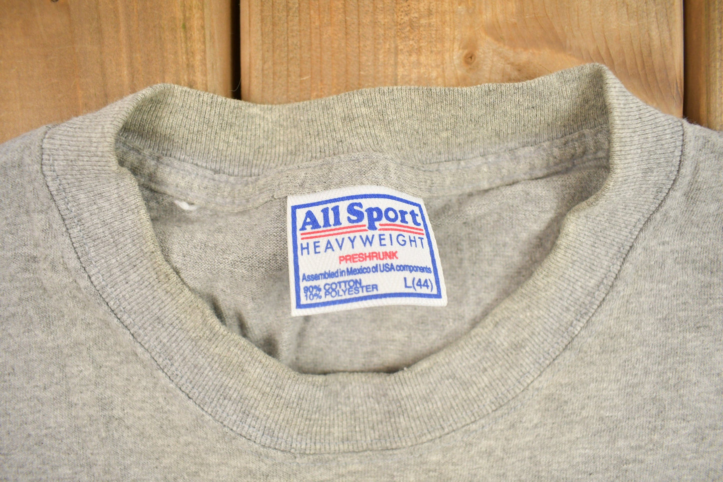 Vintage 1990s Cleveland Browns NFL Graphic T-Shirt Men's Medium from propervintagecanada