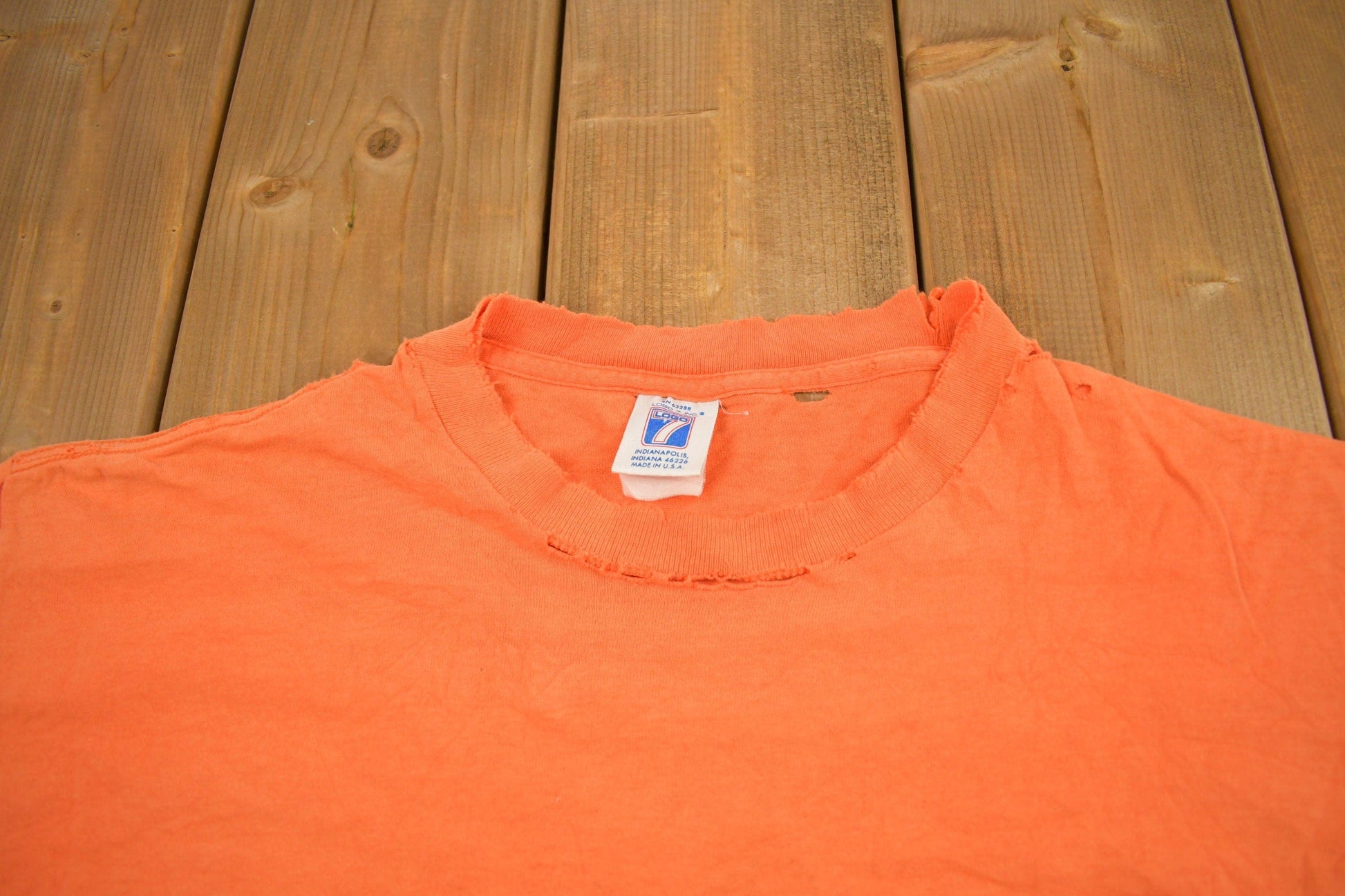 Vintage 1990s Cleveland Browns NFL Logo 7 Graphic T-Shirt Men's Large from propervintagecanada