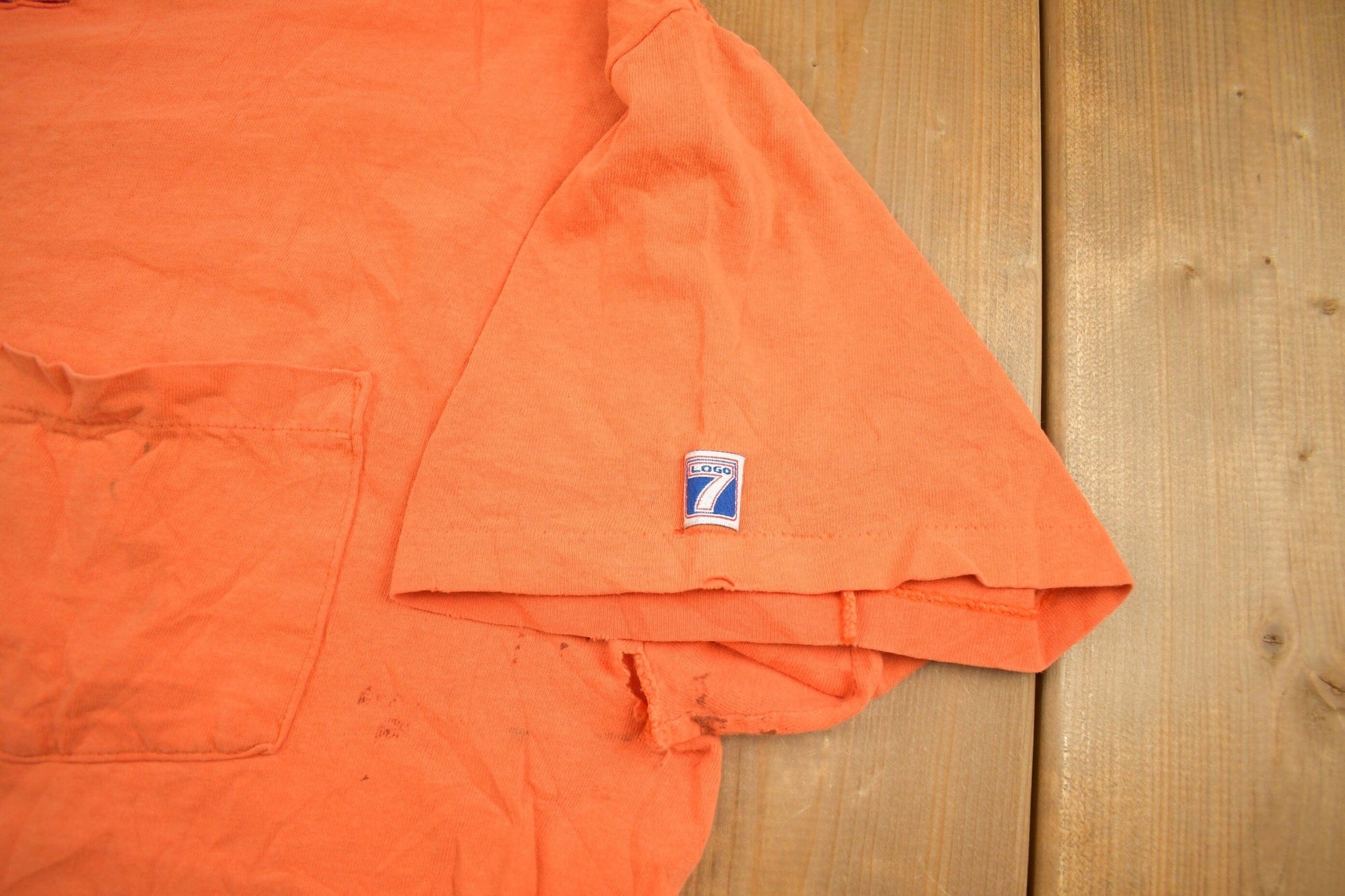 Vintage 1990s Cleveland Browns NFL Logo 7 Graphic T-Shirt Men's Large from propervintagecanada