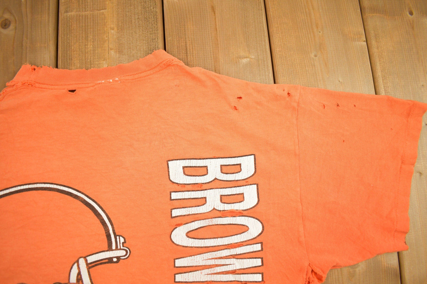 Vintage 1990s Cleveland Browns NFL Logo 7 Graphic T-Shirt Men's Large from propervintagecanada