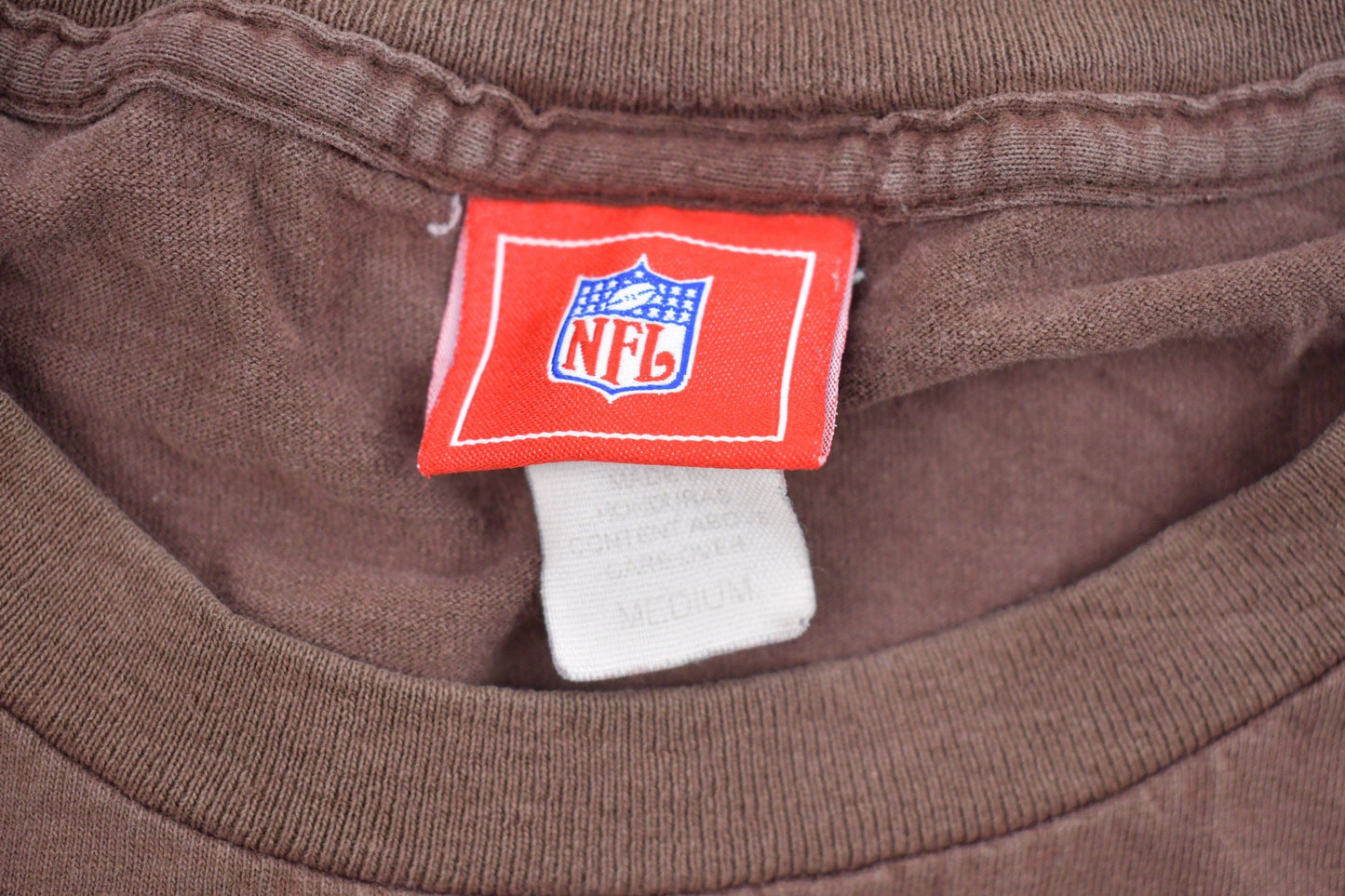 Vintage 1990s Cleveland Browns Sports T-Shirt Men's Large from propervintagecanada