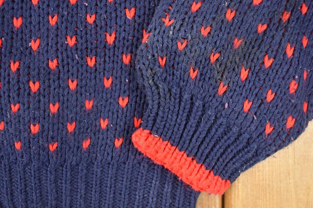 Vintage 1990s Club Sportif Mini Heart Knit Crewneck Sweater Women's Cropped L from propervintagecanada