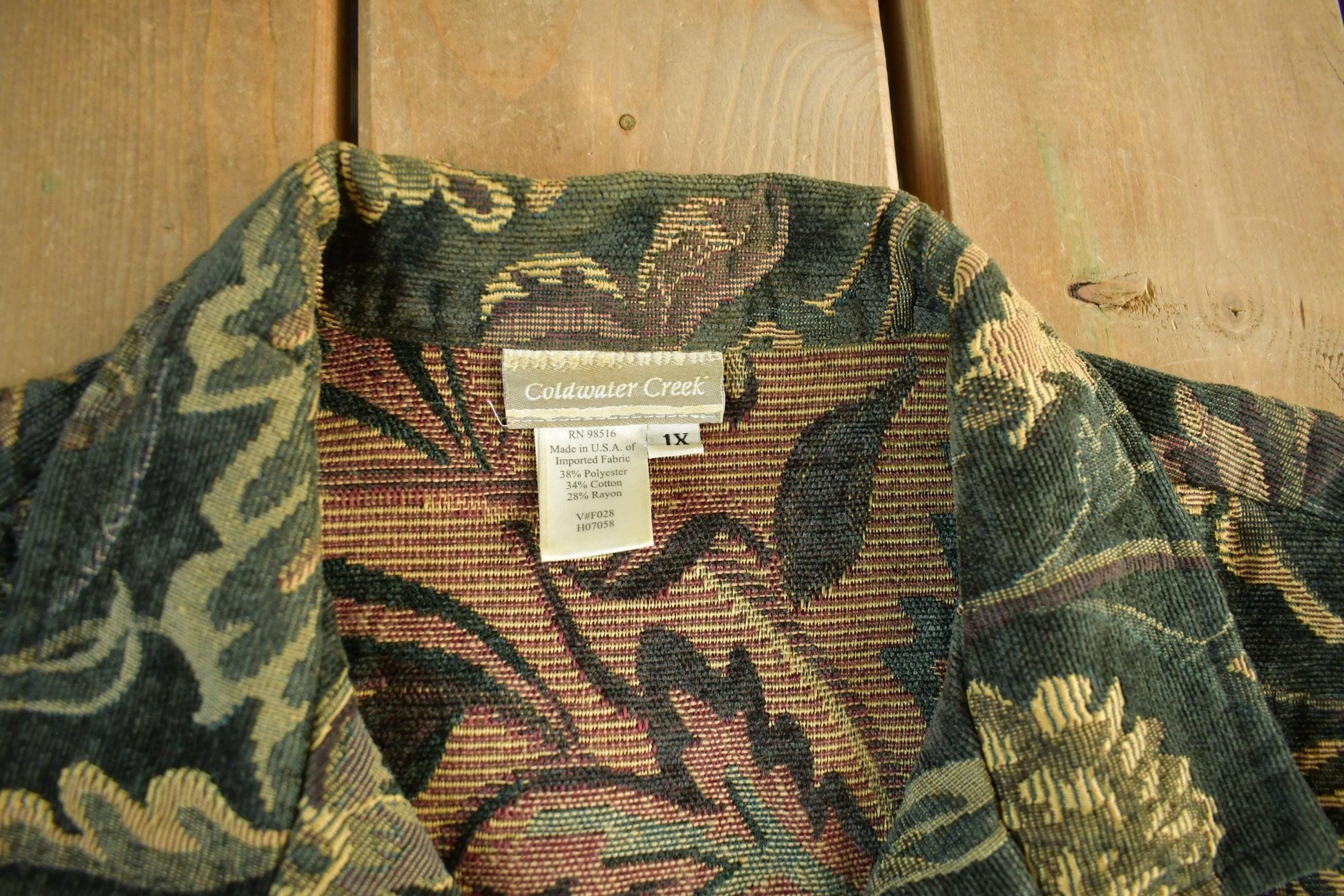 Vintage 1990s Coldwater Creek All Over Print Floral Tapestry Blazer Jacket Women's 1X from propervintagecanada