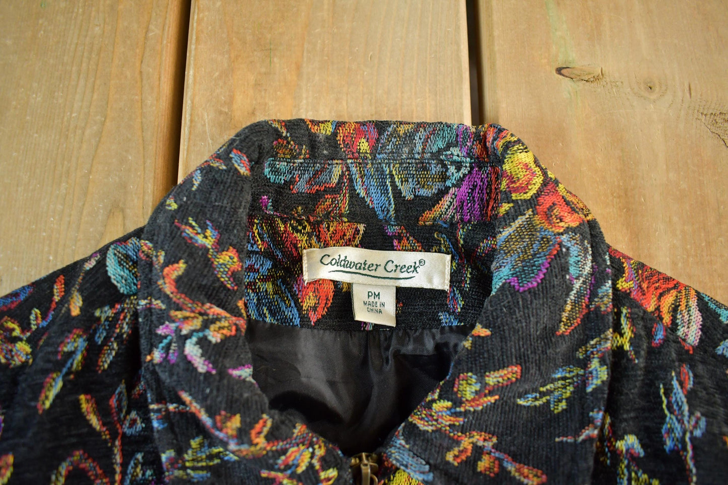 Vintage 1990s Coldwater Creek All Over Print Quilted Blazer Women's M from propervintagecanada
