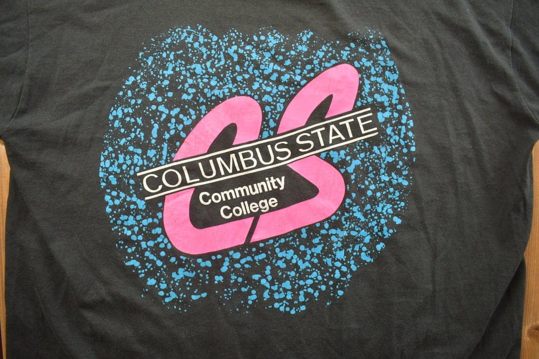 Vintage 1990s Columbus State Community College T-Shirt Men's XL from propervintagecanada