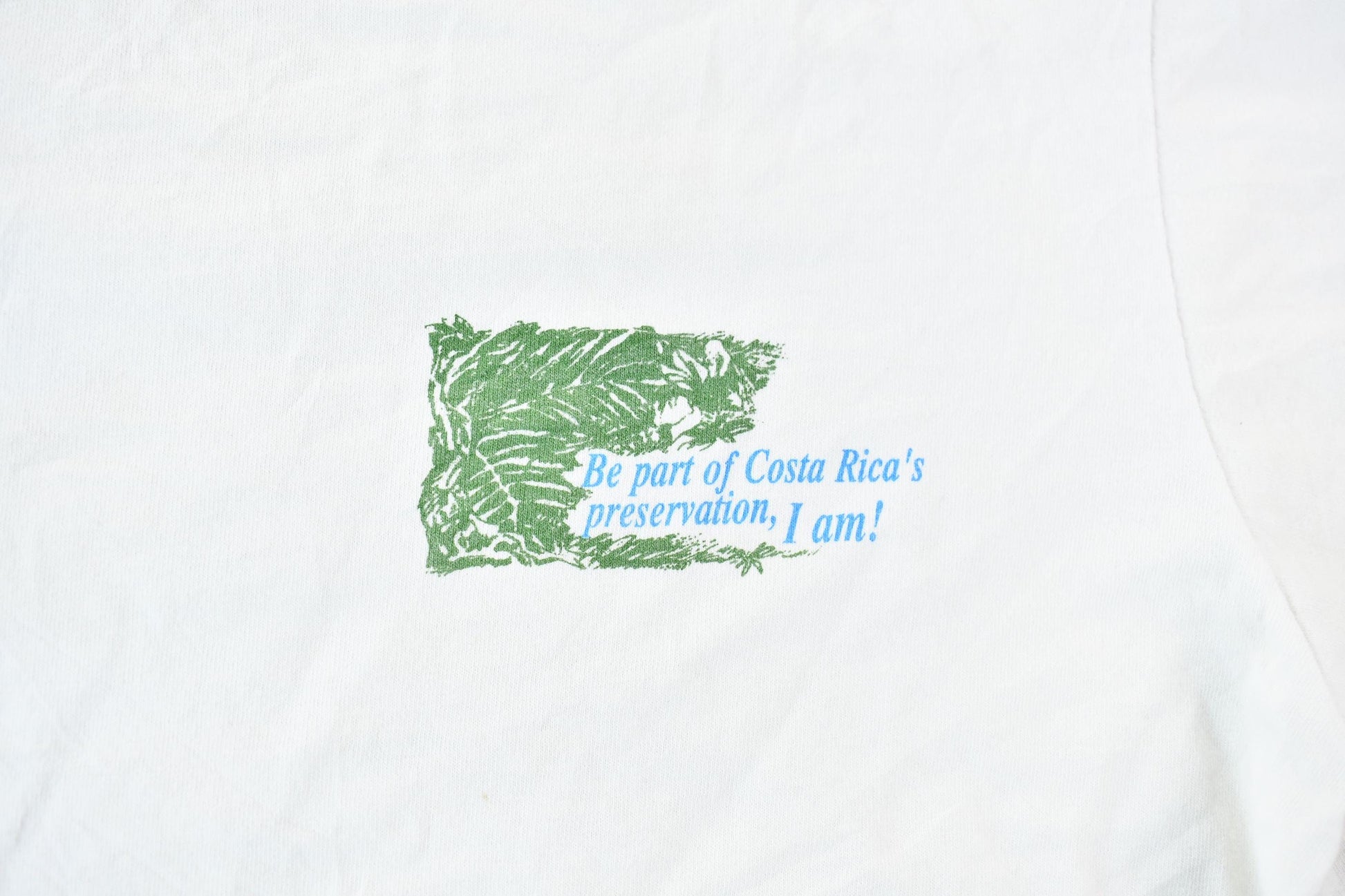 Vintage 1990s Costa Rican Rain Forest Preservation Single-Stitch Souvenir Travel T-Shirt Men's Small from propervintagecanada
