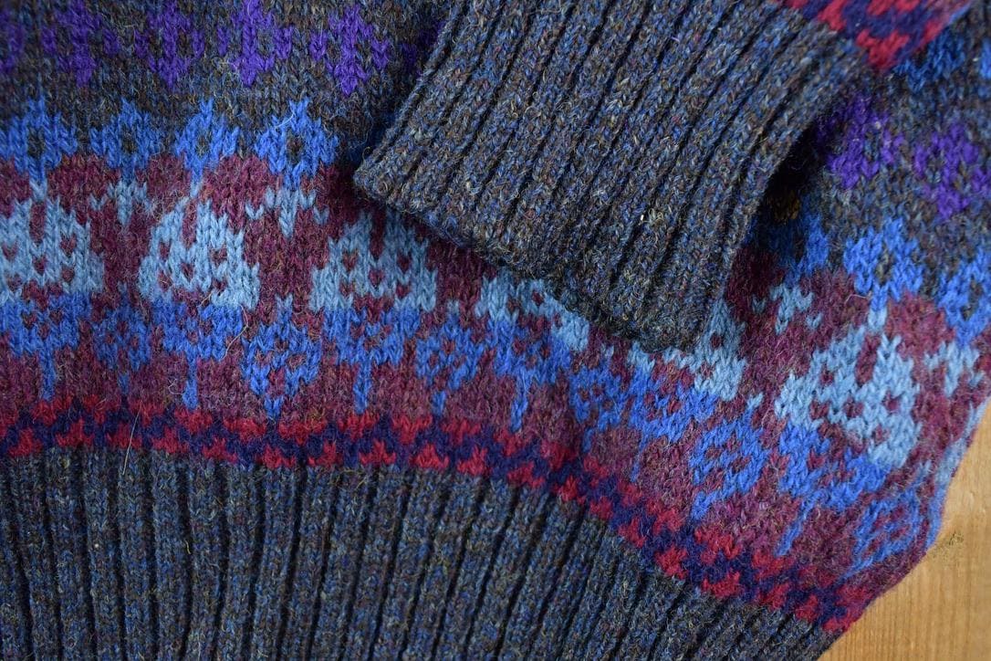 Vintage 1990s Cotswold 100% Wool Knit Sweater Men's XL from propervintagecanada