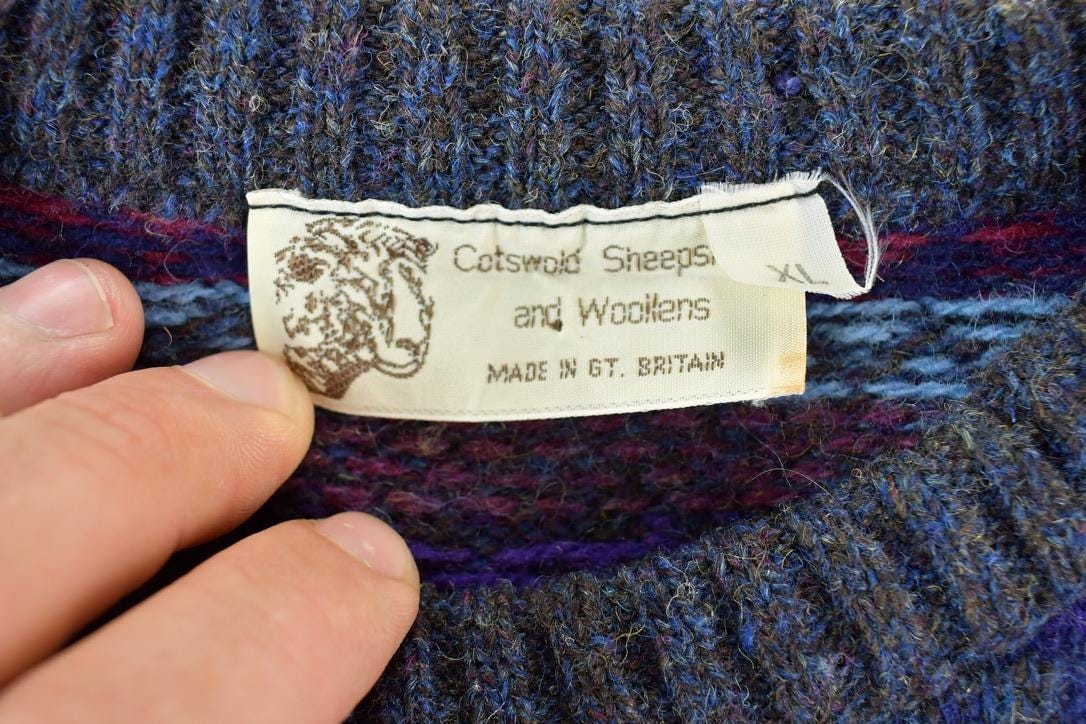 Vintage 1990s Cotswold 100% Wool Knit Sweater Men's XL from propervintagecanada