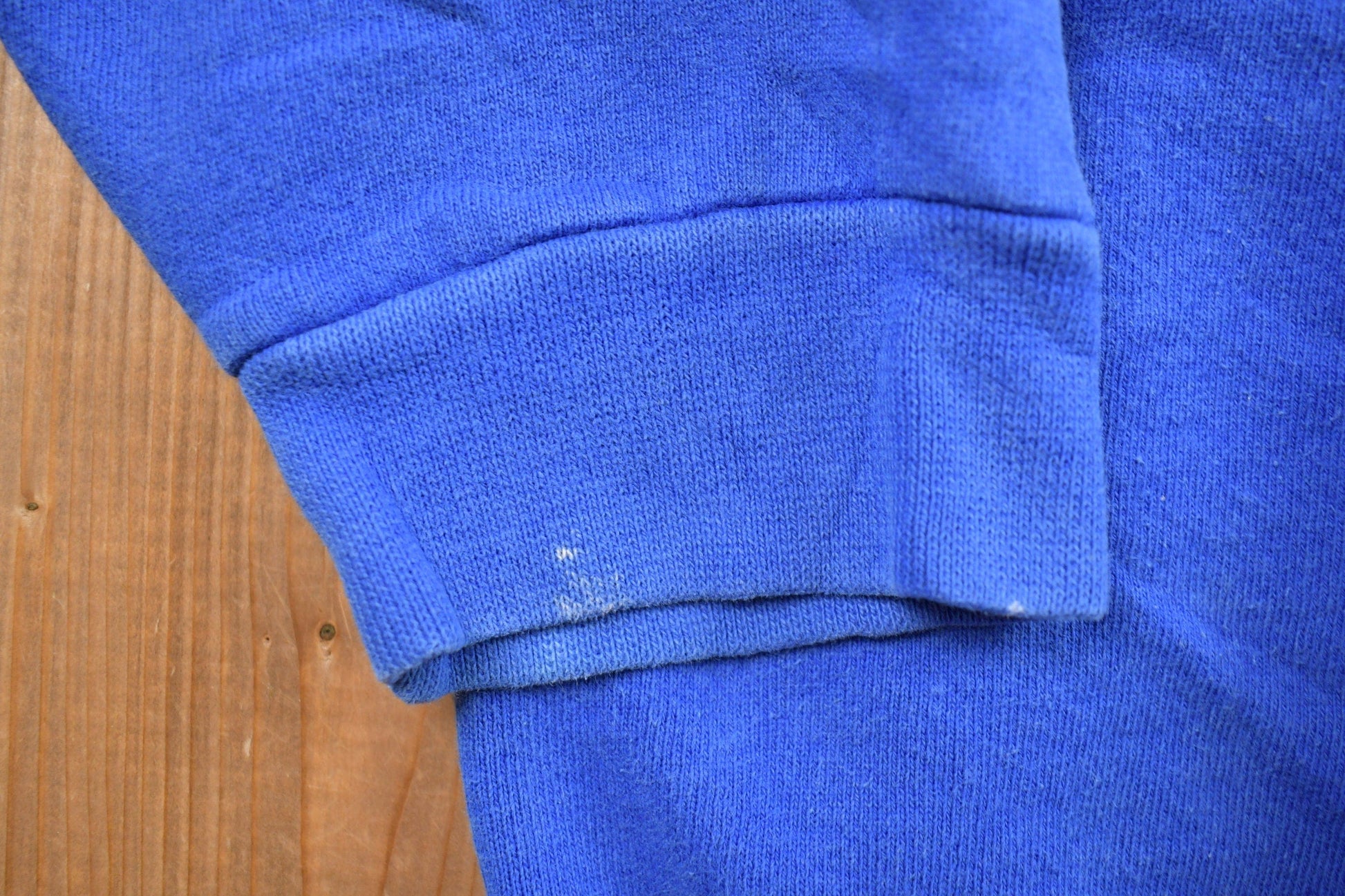 Vintage 1990s Crestwood Crewneck Sweatshirt Men's XL from propervintagecanada