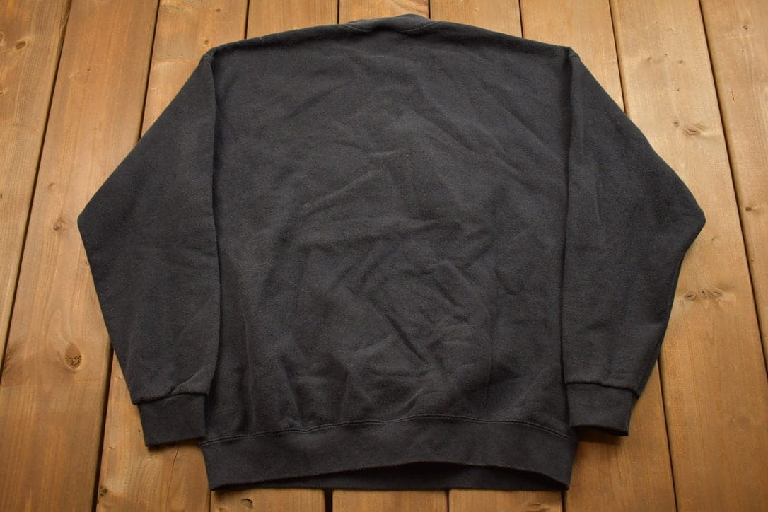Vintage 1990s Crewneck Sweatshirt Men's Large from propervintagecanada