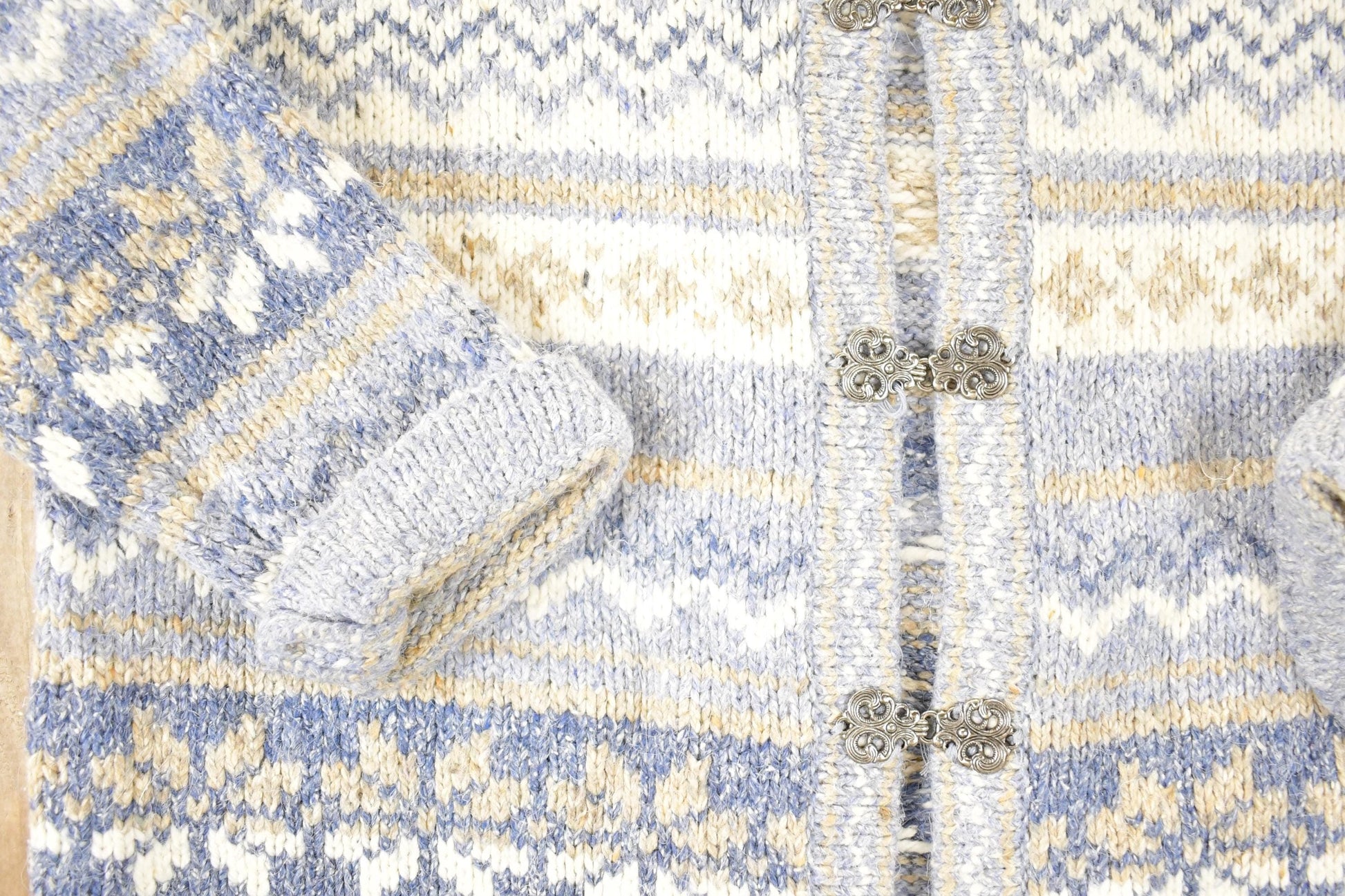 Vintage 1990s Croft & Barrow fair isle metal clasp Knit Cardigan Sweater Women's L from propervintagecanada