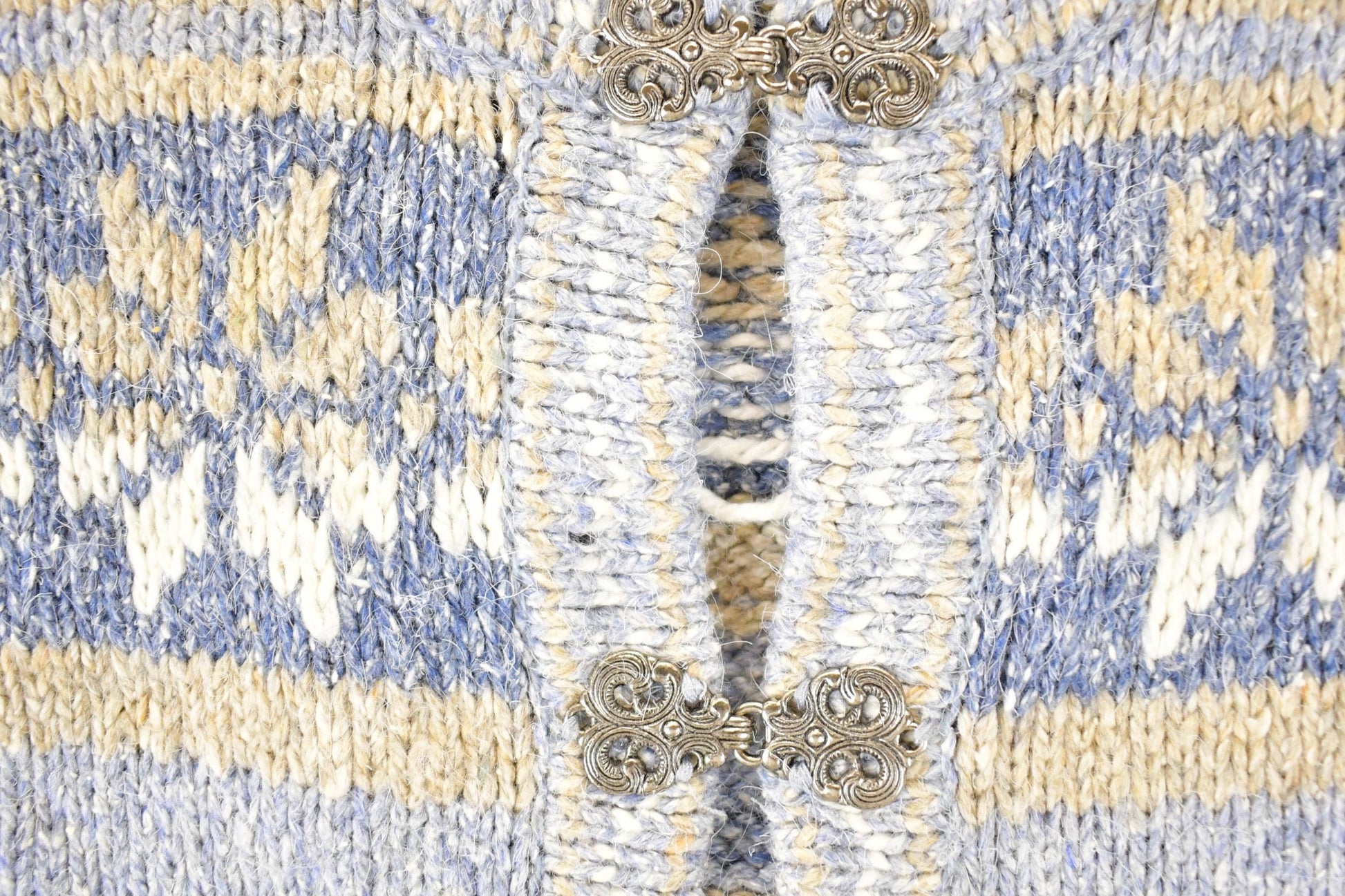 Vintage 1990s Croft & Barrow fair isle metal clasp Knit Cardigan Sweater Women's L from propervintagecanada