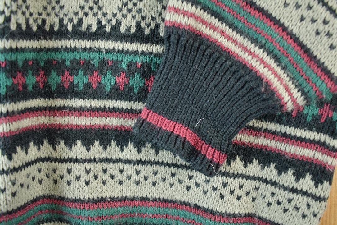 Vintage 1990s Crosswoods Knit Abstract Pattern Crewneck Sweater Mens Large from propervintagecanada