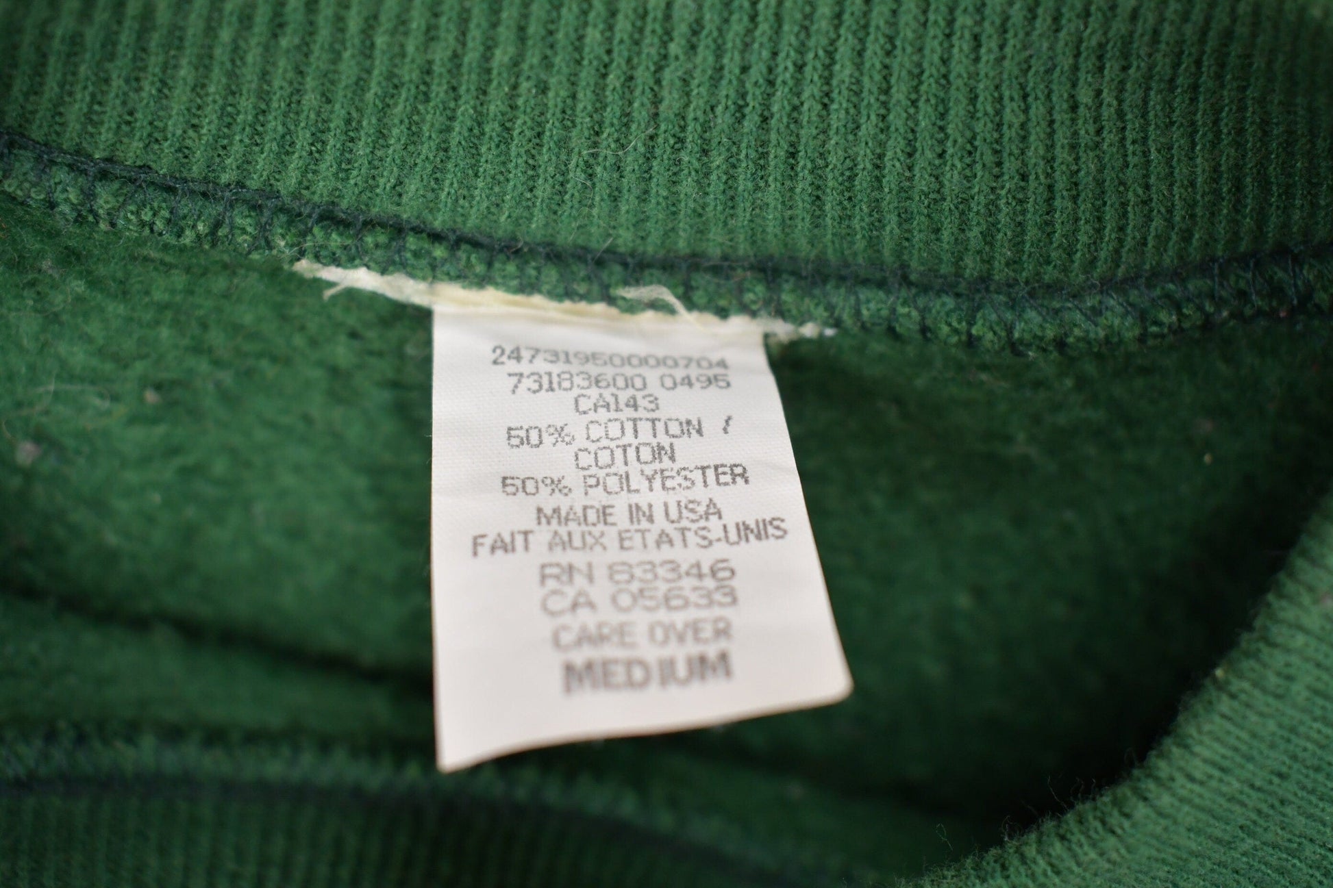 Vintage 1990s Cute Cardinal Crewneck Sweatshirt Men's Medium from propervintagecanada