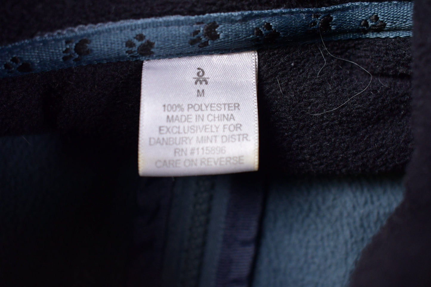 Vintage 1990s Cute Dog Zip Up Fleece Sweater Men's Large from propervintagecanada