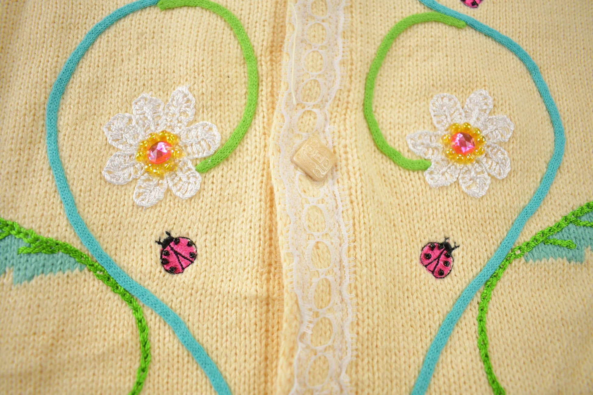 Vintage 1990s Cute Floral Theme Knit Cardigan Women's 2X from propervintagecanada