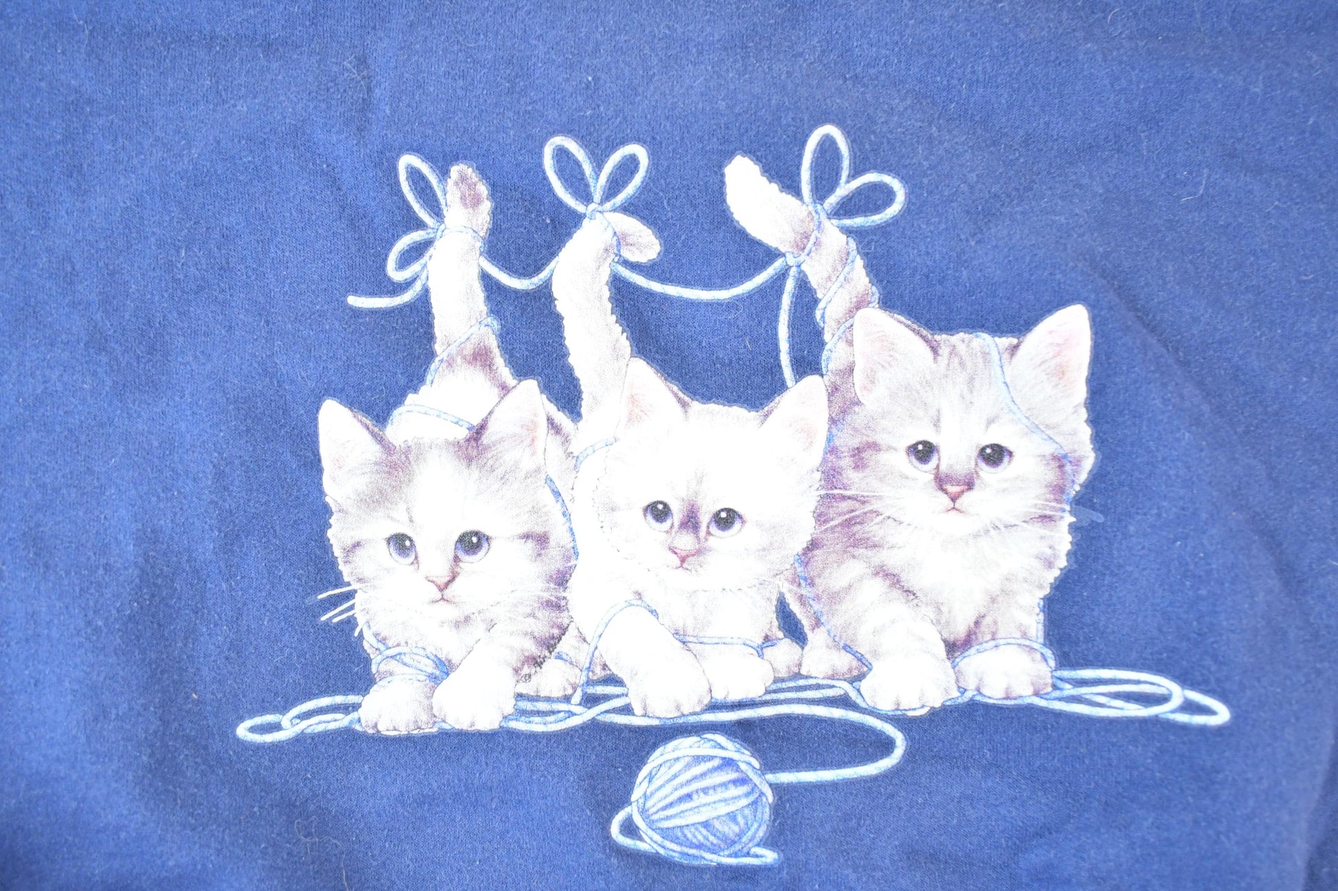Vintage 1990s Cute Kittys Double Collar Crewneck Sweatshirt Womens XL from propervintagecanada