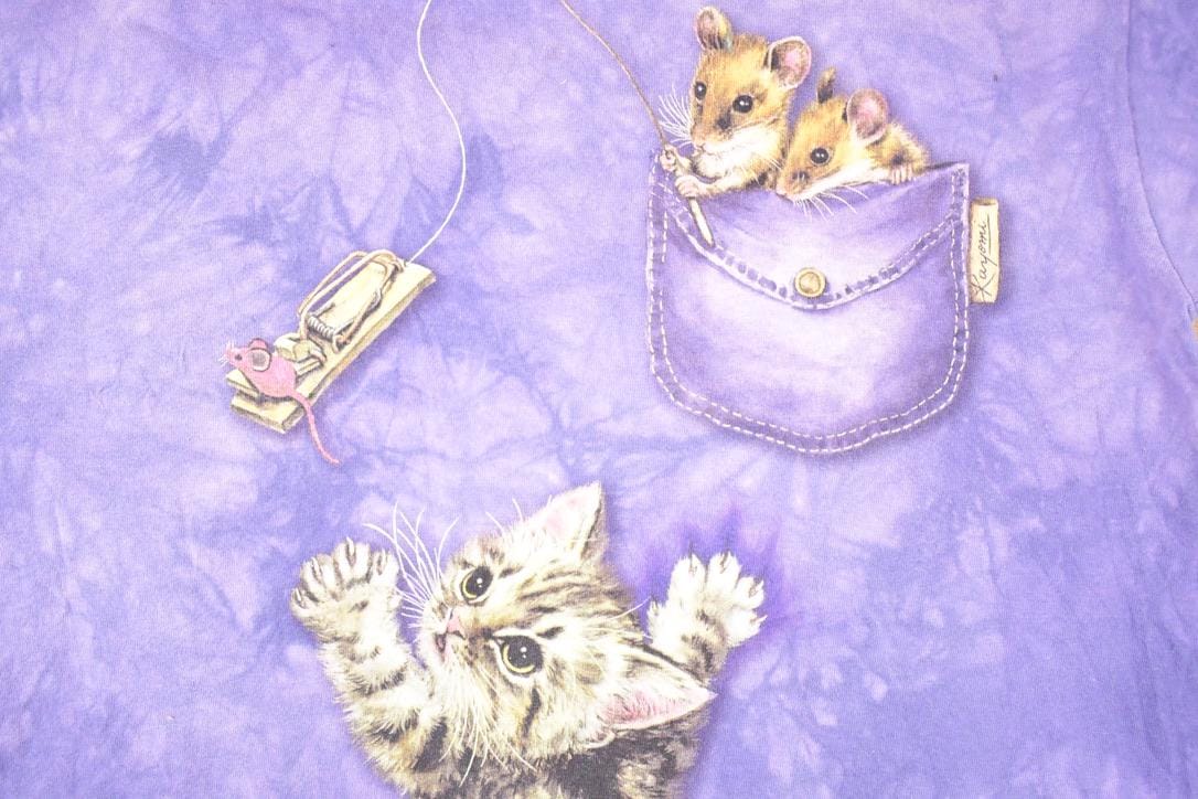 Vintage 1990s Cute Pocket Mouse Souvenir Cat T-Shirt Women's L from propervintagecanada
