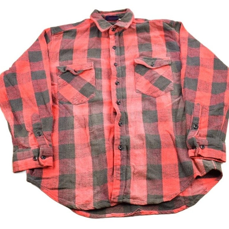 Vintage 1990s Dakota Plaid Flannel Button Up Shirt Men's XL from propervintagecanada