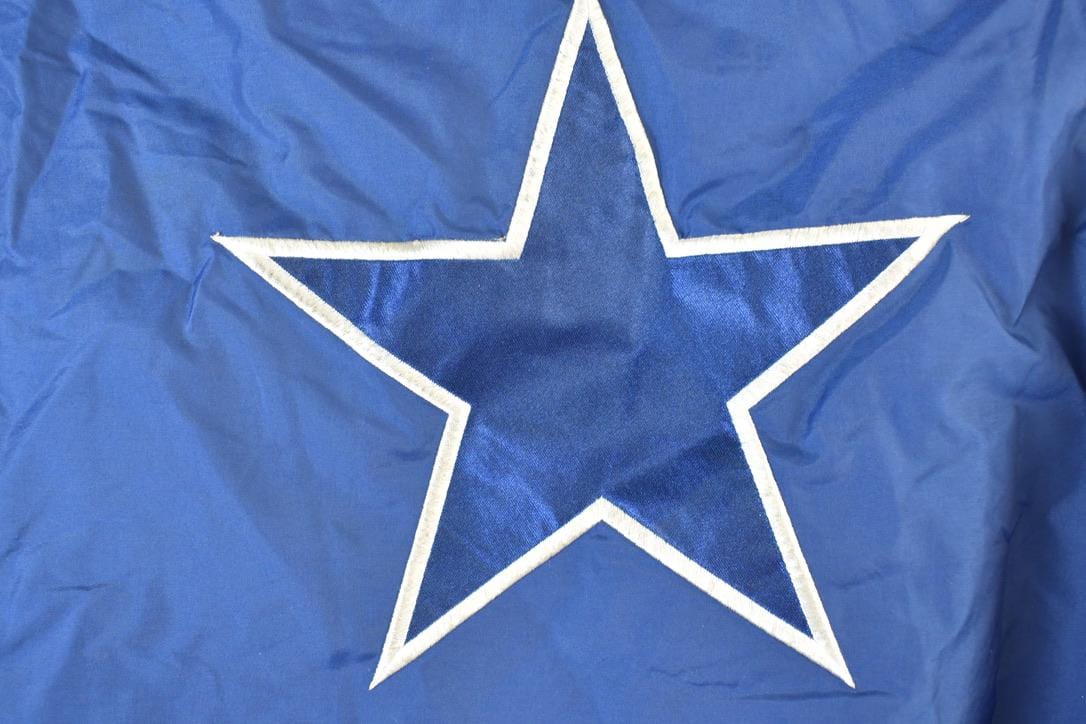 Vintage 1990s Dallas Cowboys Game Day NFL Football Pullover Jacket Men's XL from propervintagecanada