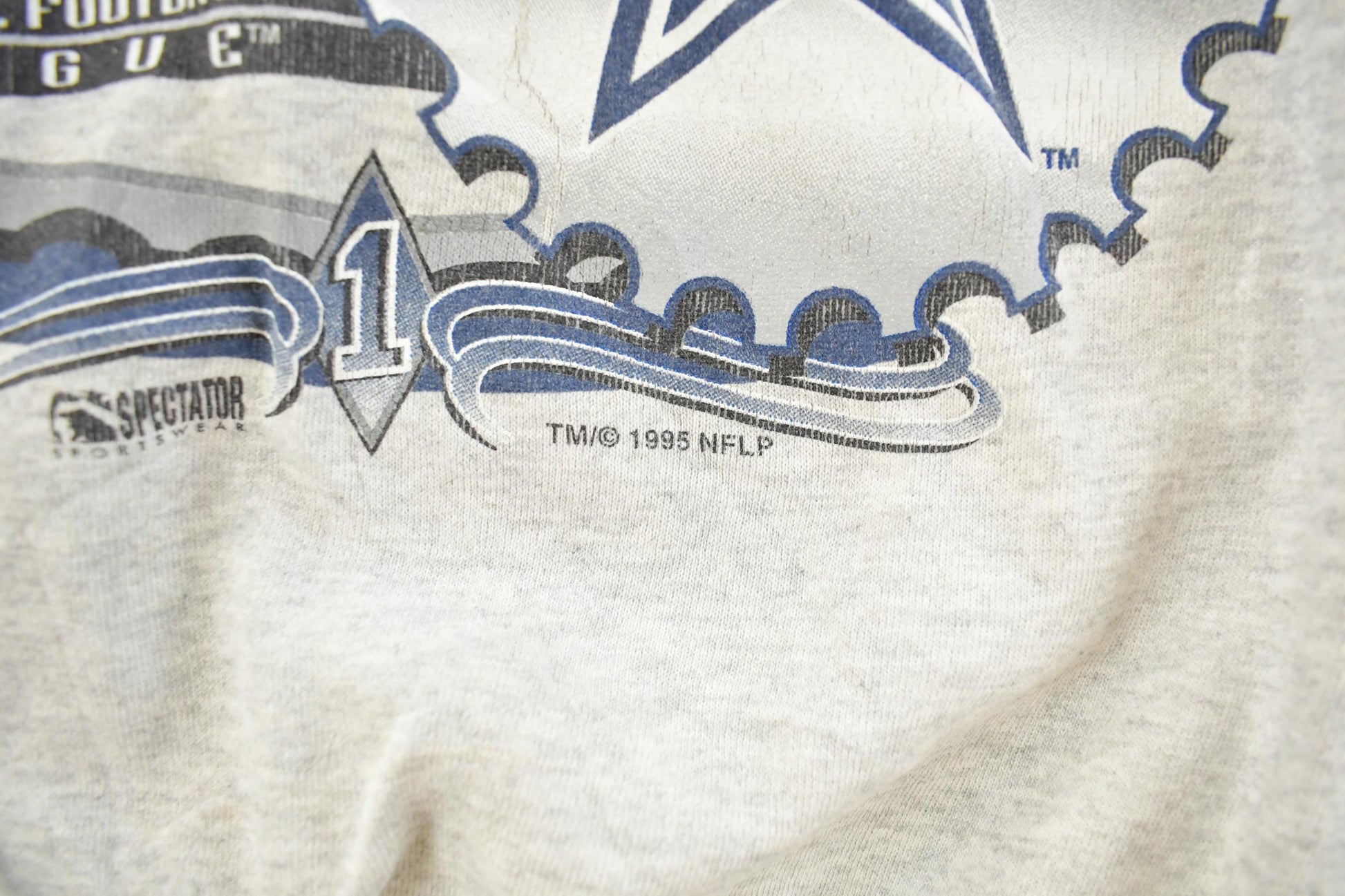 Vintage 1990s Dallas Cowboys NFL Crewneck Sweatshirt Men's XL from propervintagecanada