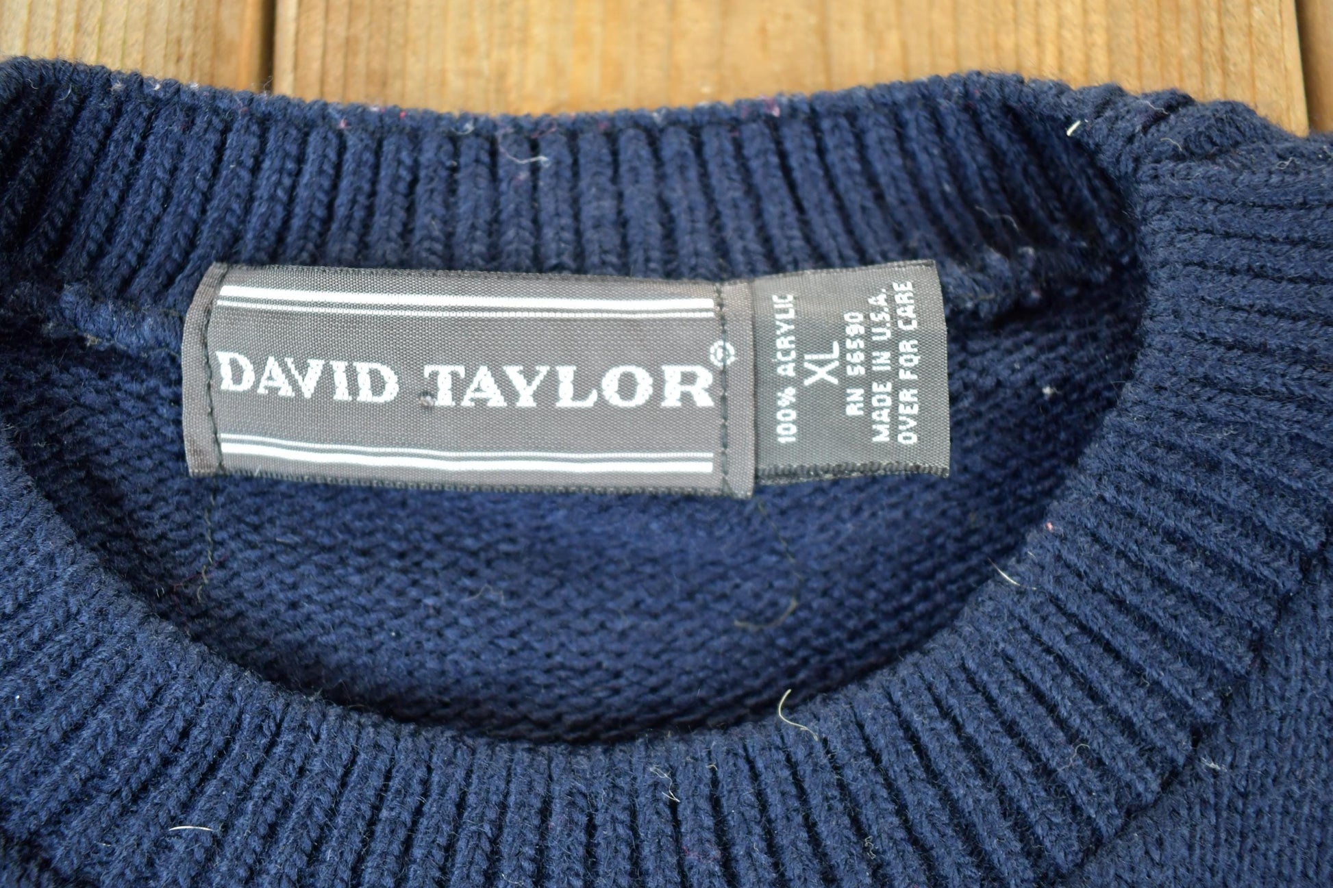 Vintage 1990s David Taylor American Flag Knit Crewneck Sweater Mens L from propervintagecanada