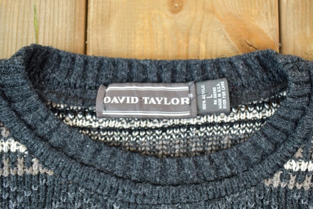 Vintage 1990s David Taylor Knit Abstract Striped Pattern Crewneck Sweater Made In USA Men's Large from propervintagecanada
