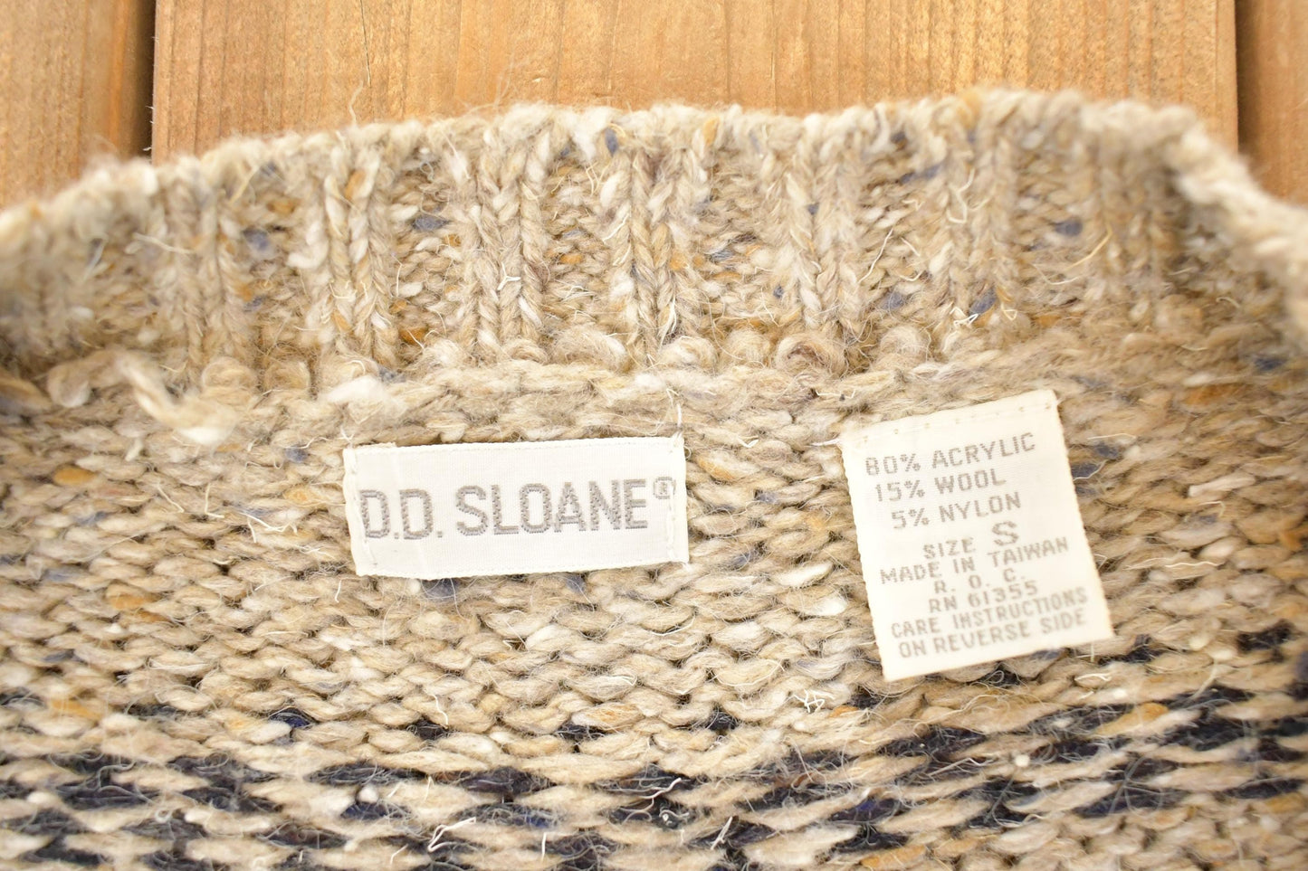 Vintage 1990s DD Sloan Abstract Knit Cardigan Sweater Women's S from propervintagecanada