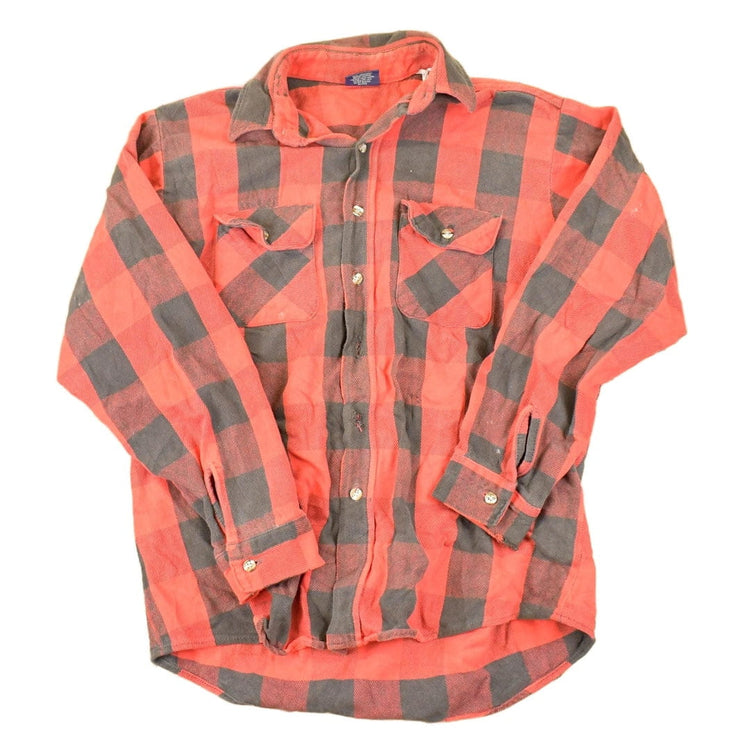 Vintage 1990s Dee Cee Plaid Button Up Shirt Men's L from propervintagecanada