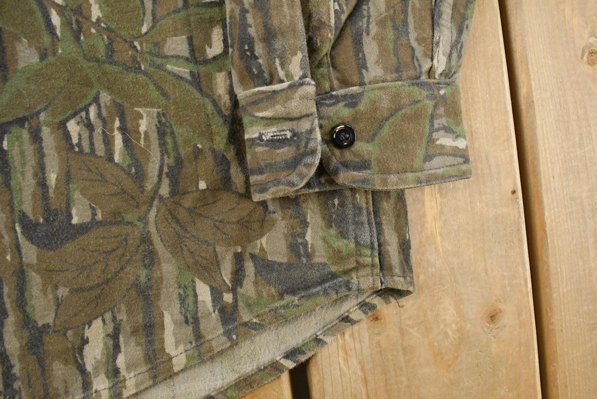 Vintage 1990s Deerskin Real Tree Camo Button Up Shirt Men's M from propervintagecanada