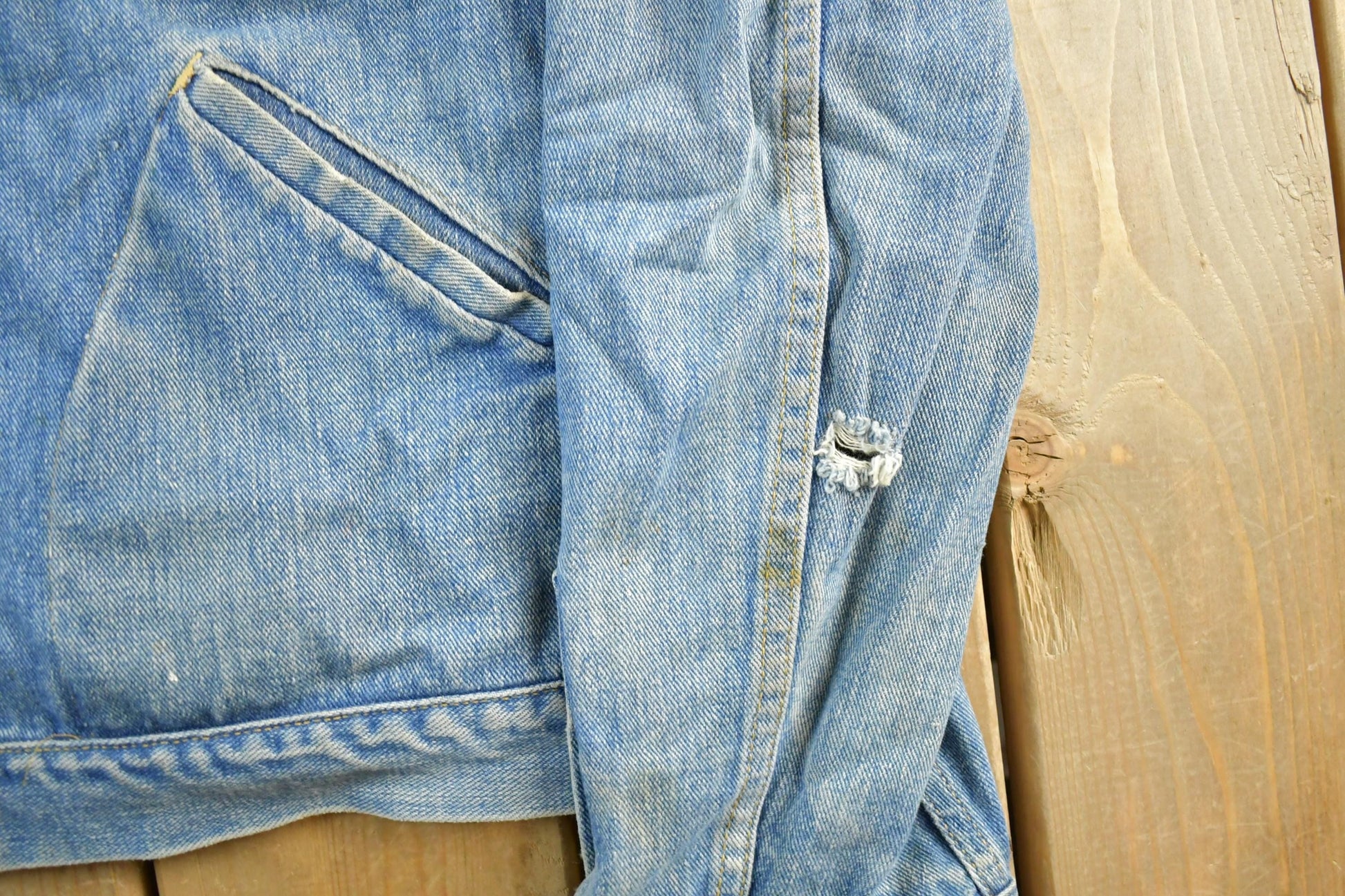 Vintage 1990s Denim Jean Trucker Jacket Men's Large from propervintagecanada