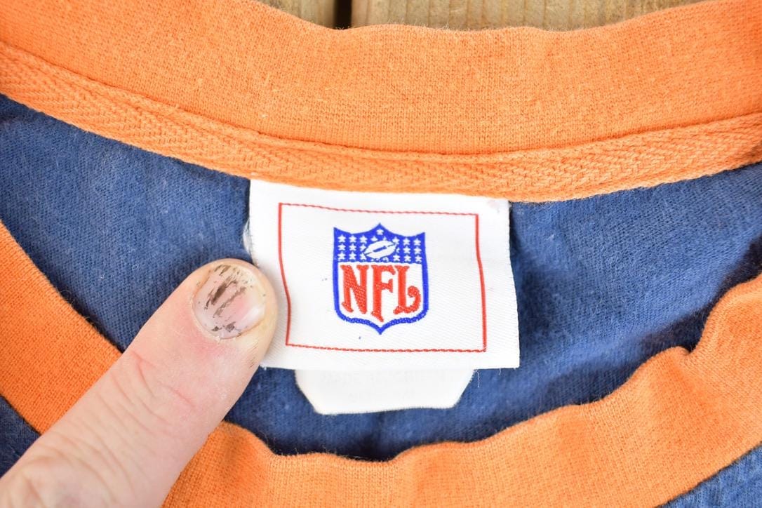 Vintage 1990s Denver Broncos NFL Graphic T-Shirt Men's XL from propervintagecanada